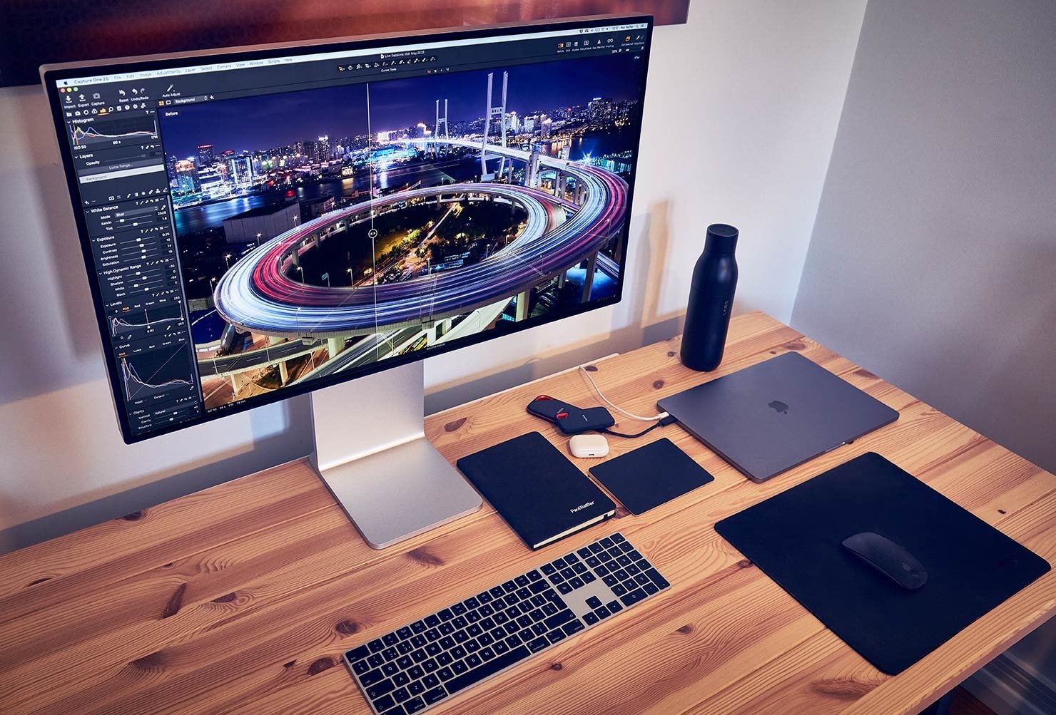 Mac Monitor